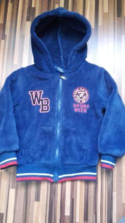 Chlpatá mikina, 104