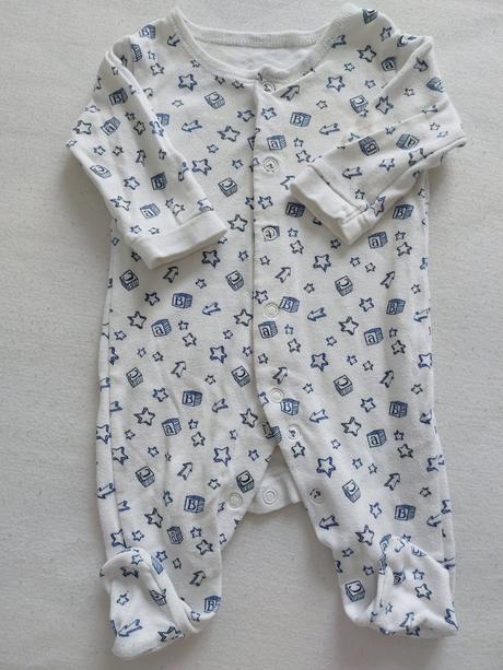 Pyzamko s pismenkami, george,56