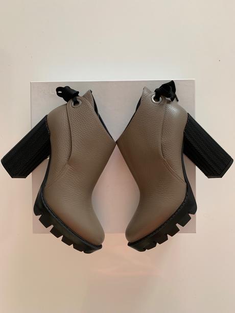 Pollini členkove čižmičky, 38