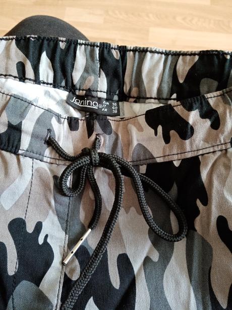 Nohavice s vreckami, kik,36