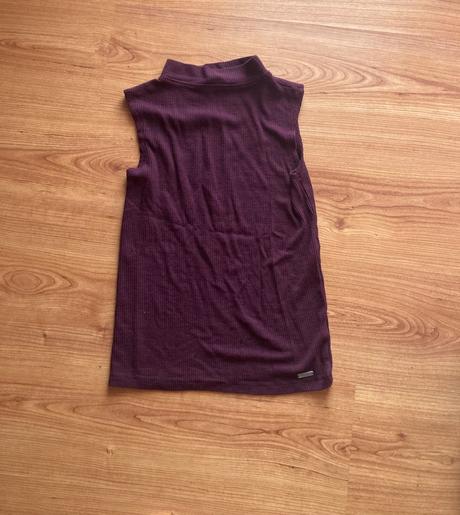 Burgundy rolák bez rukávov house, house,m