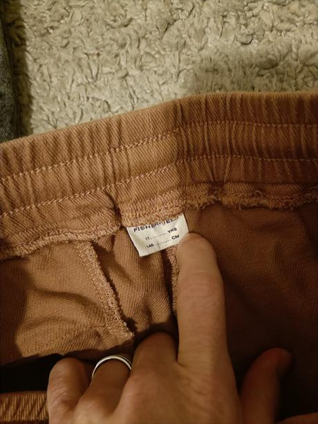 6x joggery, gate,146