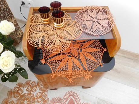 Háčkované hnedasté, 