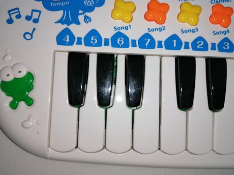 Hudobný klavír simba,