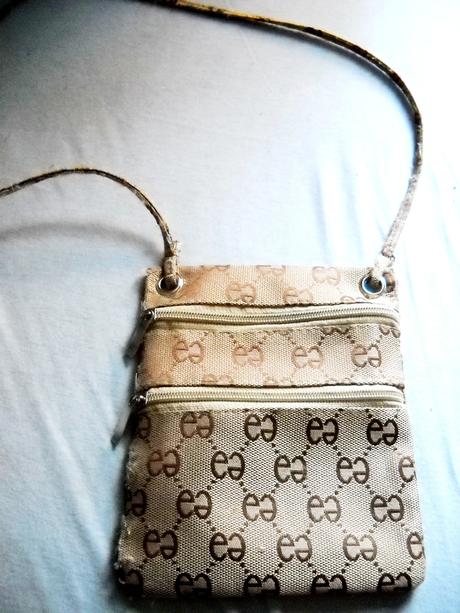 Kapsička, aj cez plece, 