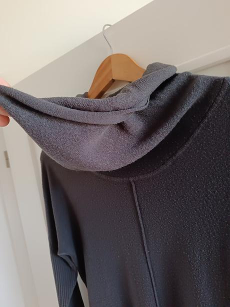 Dámsky pulóver/šaty, 40