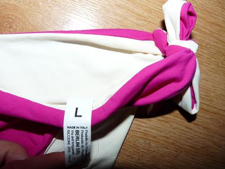 Cyklamenové plavky, l