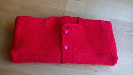 Háčkovaný svetrík, 74