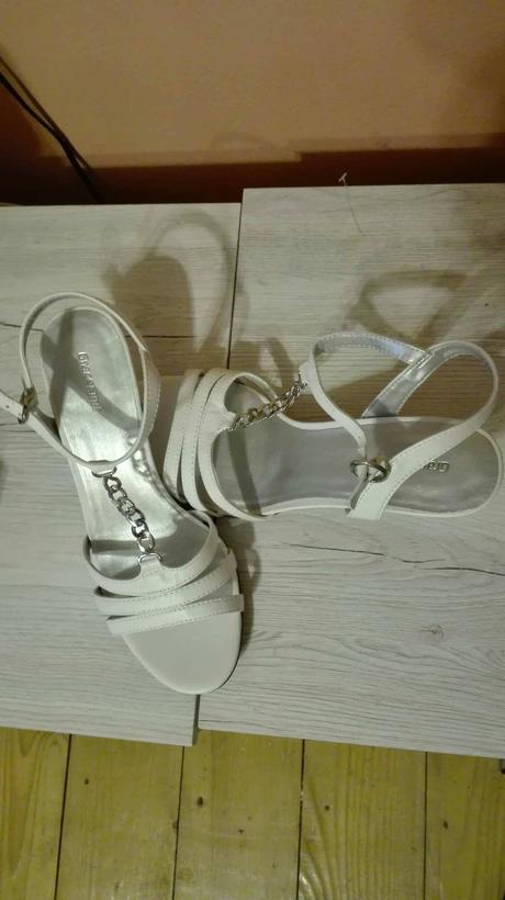 Biele topánky - nove, graceland,38