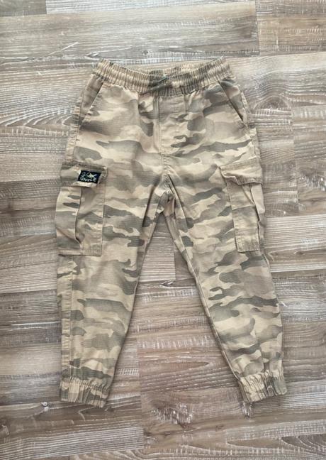 Maskáčové kapsáčové nohavice, pepco,104