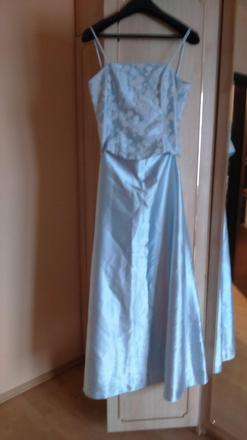 Bledomodré spoločenské šaty, s