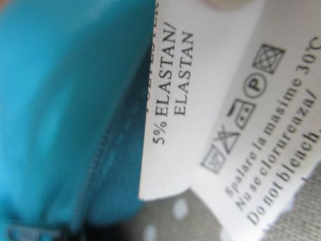 3047. znač. spoloč.  šaty, atmosphere,s