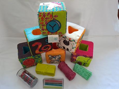 Textilne interaktivne kocky, 6m+, 