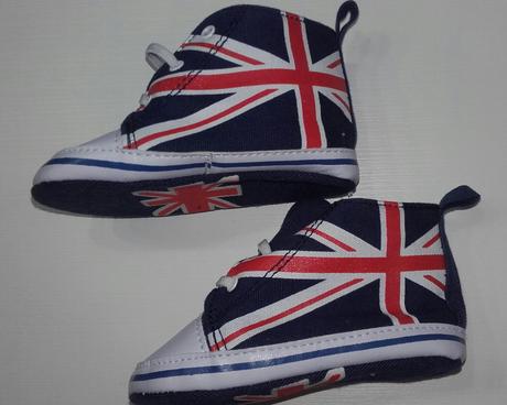 Prechodne capacky 6-9 mes, primark,<17