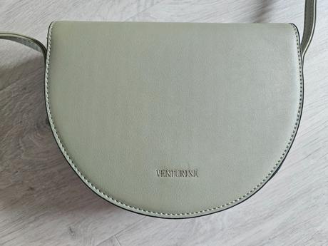 Nová kabelka venturini, 