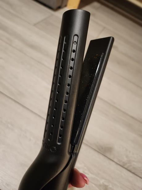 Žehlička na vlasy s prúdením vzduchu a kulma v 1, 