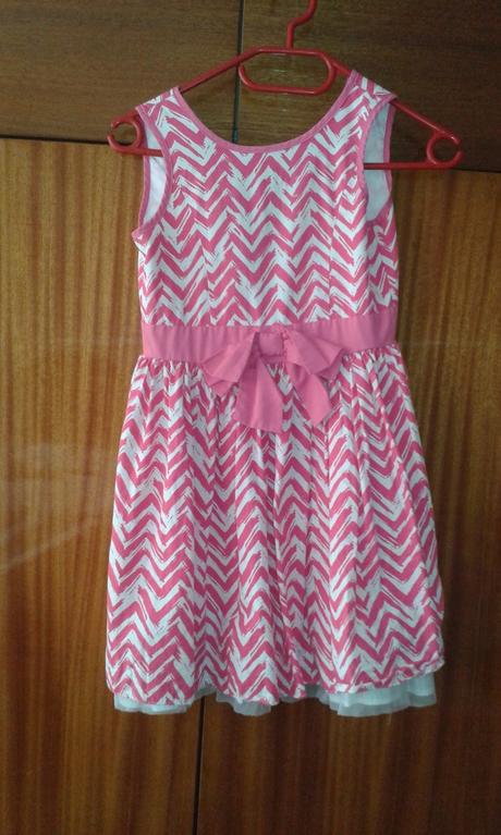 Ruzovo biele saty, 116