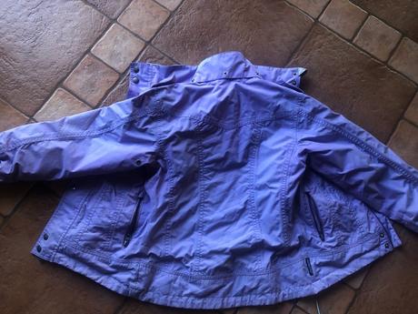 Znackova vetrovka, skogstad,134