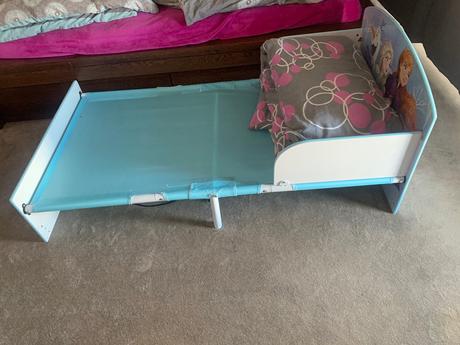 Posteľ, šírka (cm): 70,dĺžka (cm): 110