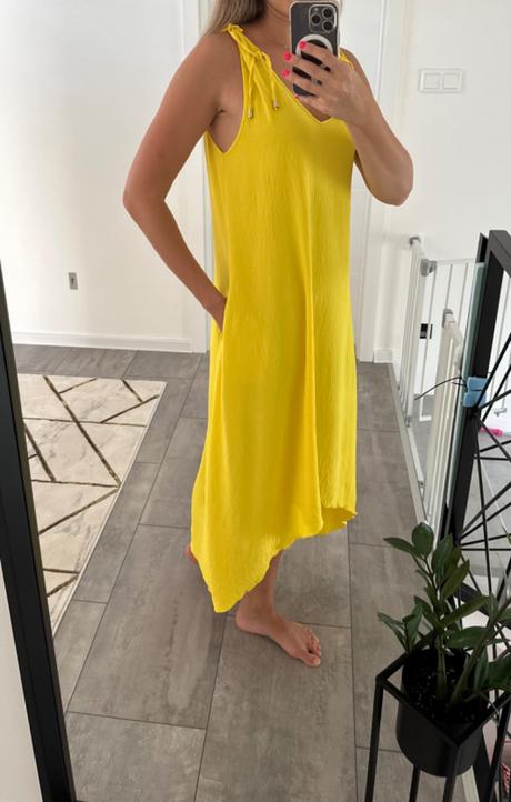 Vzdušné letné šaty, 40