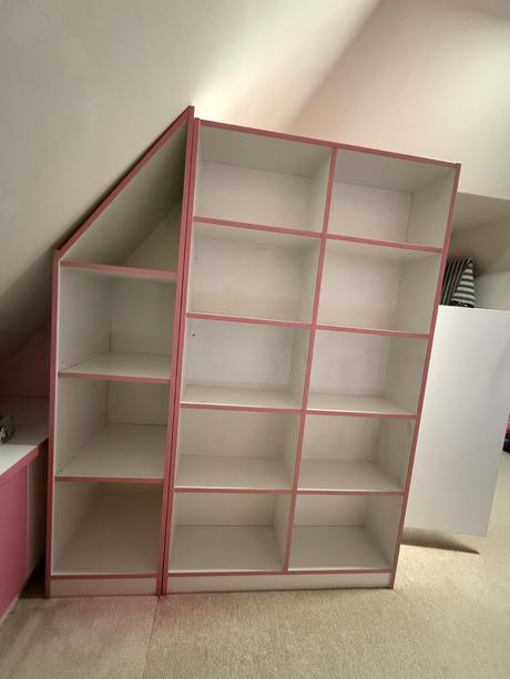 Dievčenský nábytok, 