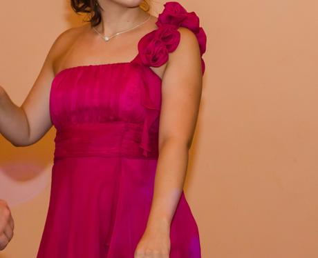 Spoločenské šaty, 38