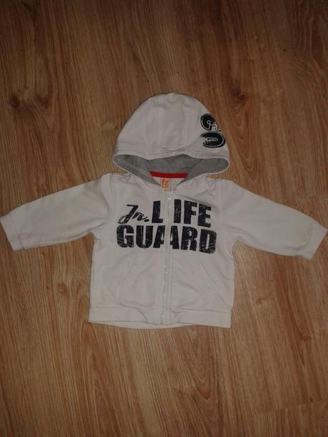 Biela mikina s modrou potlacou, 68