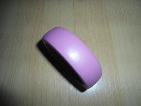 Hruby fialovy naramok, 