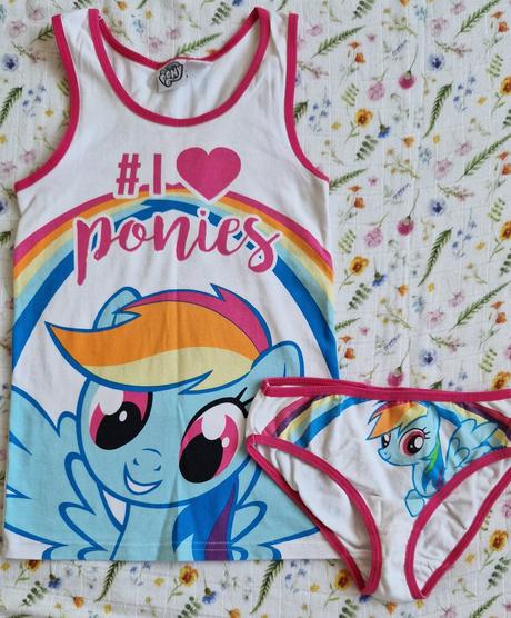 Tielko a gaťuše ponny, lupilu,98