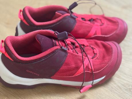 Turistické tenisky, quechua,38