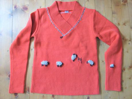 Vlnený pulóvrik s ovečkami, m