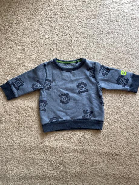 Formulova mikinka, next,74