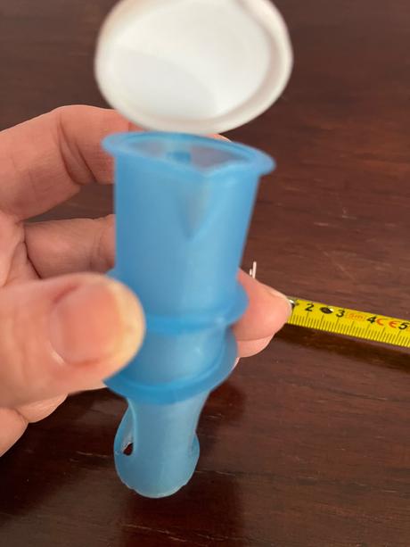 Koncovka na sklenené, keramické fľaše,