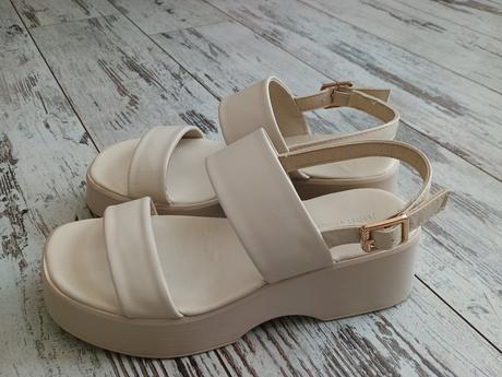 Sandále na platforme, 38