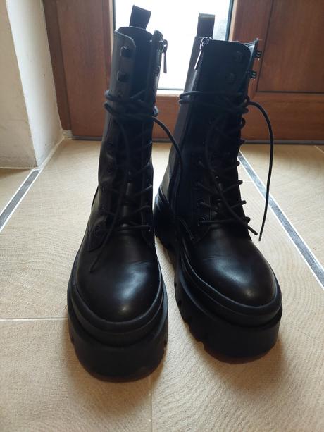 Workery stradivarius, stradivarius,38