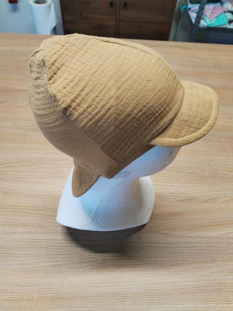 Letná ciapka so siltom a ochranou krku, 42 / 44 / 46 / 52