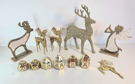 Krásne vianočné ozdoby, vianoce, svetlá, girlandy,