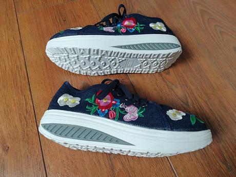 Sneakery, tenisky, 40