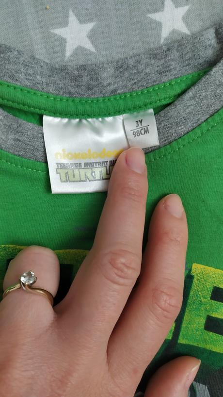 Tričká superhrdinovia, 98