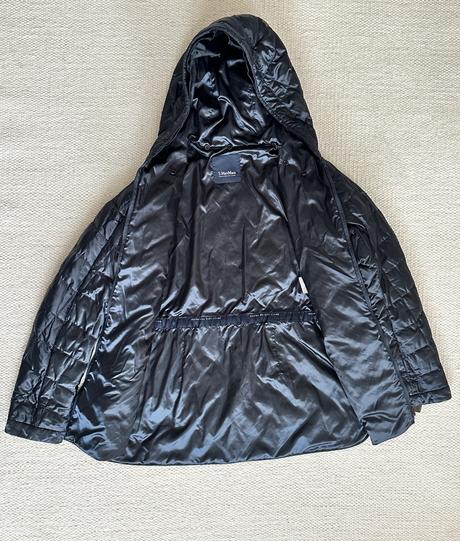 Max mara prešívaná bunda s kapucňou, 36