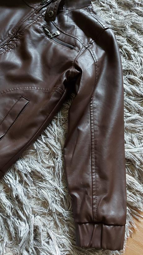 Kožena bunda, 122