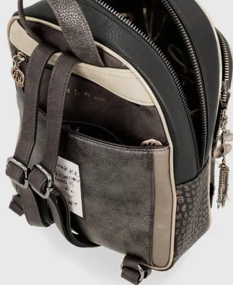 Anekke dreamverse batoh, anekke