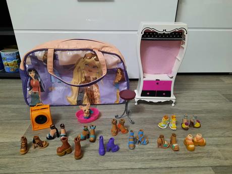 Barbie my scene nábytok, taška a doplnky,