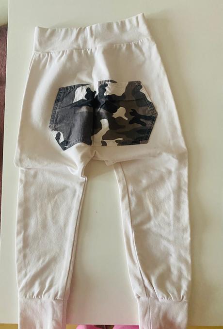 Pudlové tepláky, 116