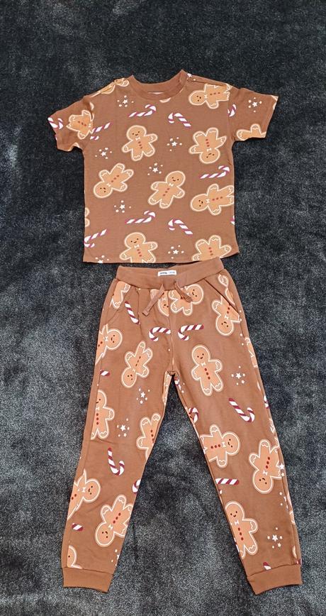 Vianocny komplet, teplaky v.122, tricko v.116, 116