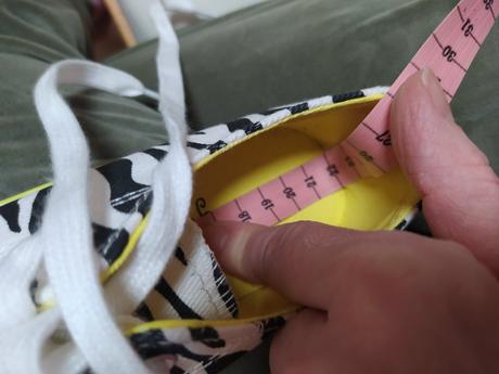 Zebrovane platenky, 35