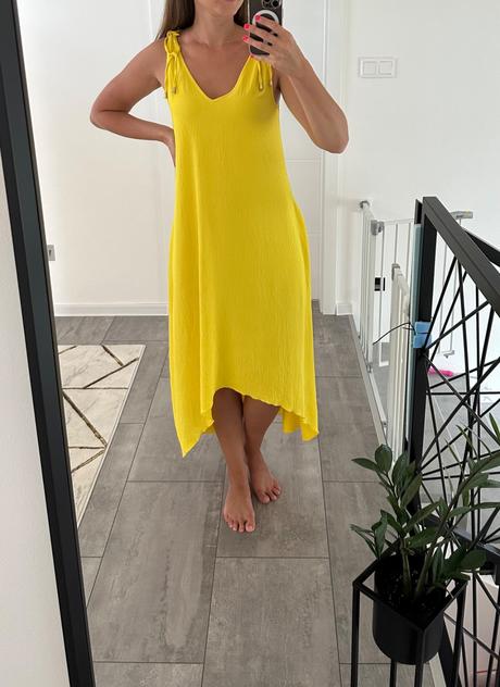 Vzdušné letné šaty, 40