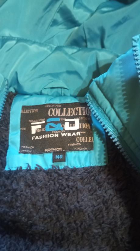 Parádna zimná bunda, 140