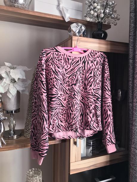 Oversize crop mikina, atmosphere,s