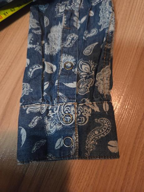 Riflová košeľa, 34